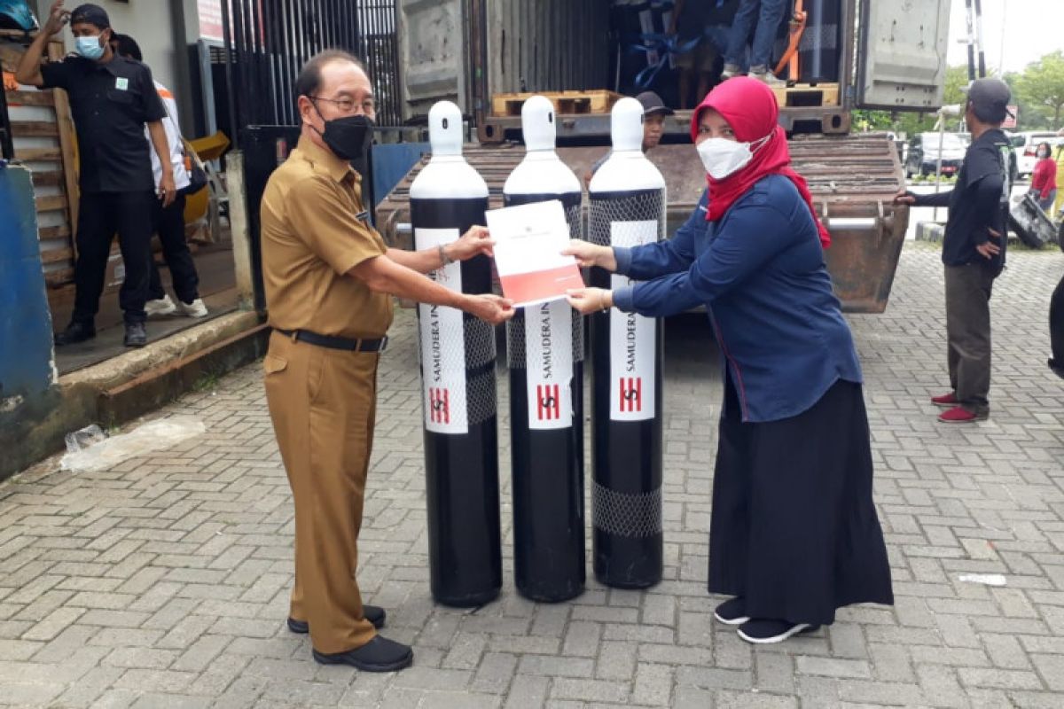 Kaltara terima bantuan 50 tabung besar oksigen dari Samudera Lines Singapura