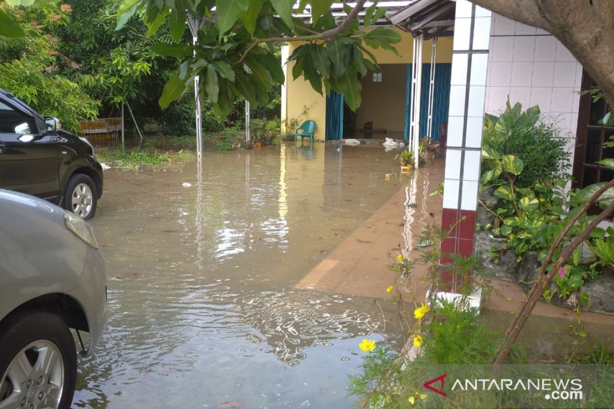 632 rumah warga di OKU Sumsel diterjang banjir