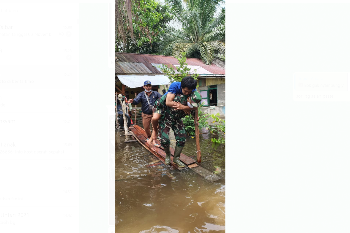 Warga Belitang Hilir mengungsi akibat banjir