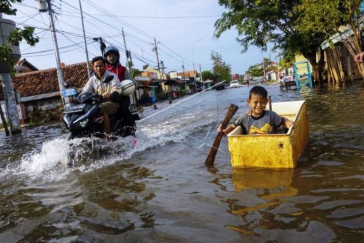 BMKG imbau waspadai banjir rob di Belawan sampai 9 November