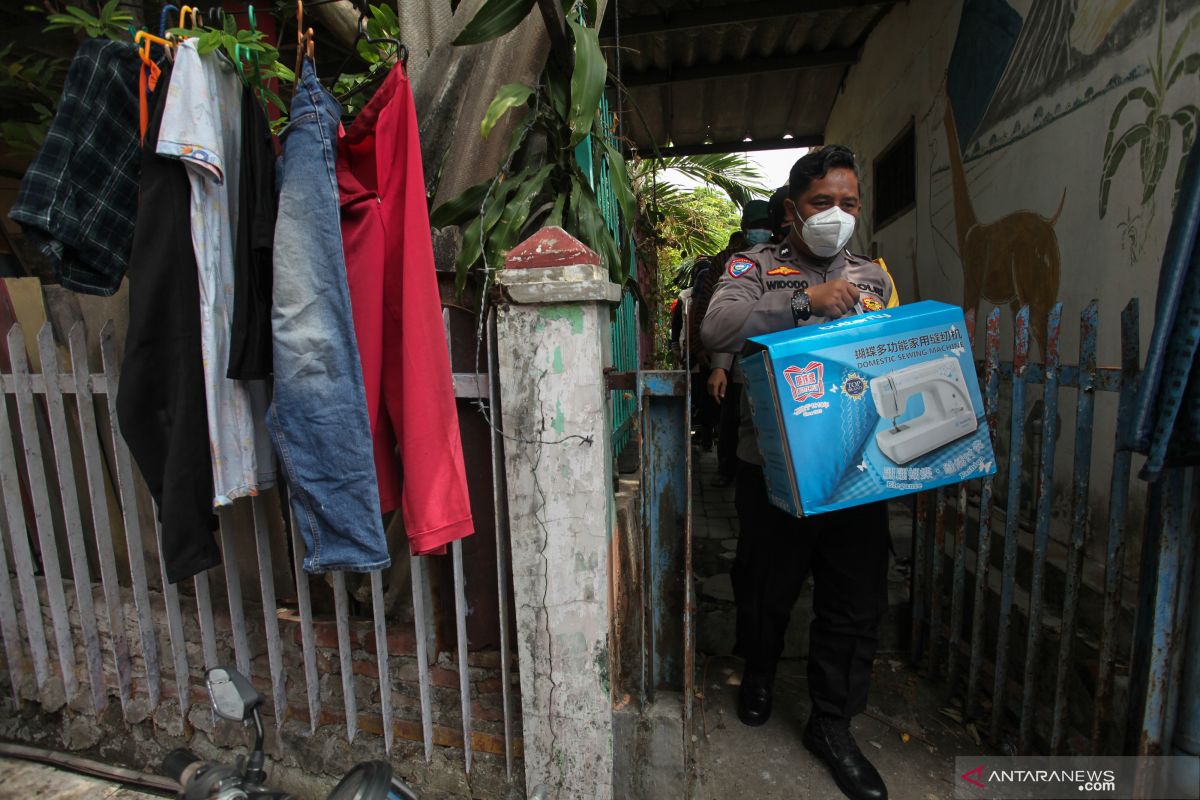 Kampung bersih narkoba diresmikan di RW 8 Putat Jaya Surabaya