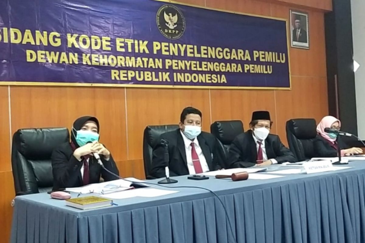 DKPP vonis pemecatan pada anggota KPU Jeneponto Ekawaty Dewy
