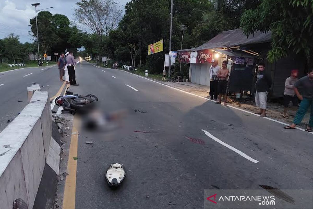 Tabrak pembatas jalan, seorang warga Palangka Raya tewas seketika
