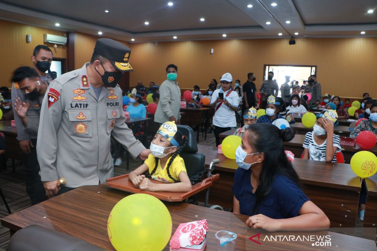 Polda NTT bantu 58 anak terdampak pandemi  COVID-19