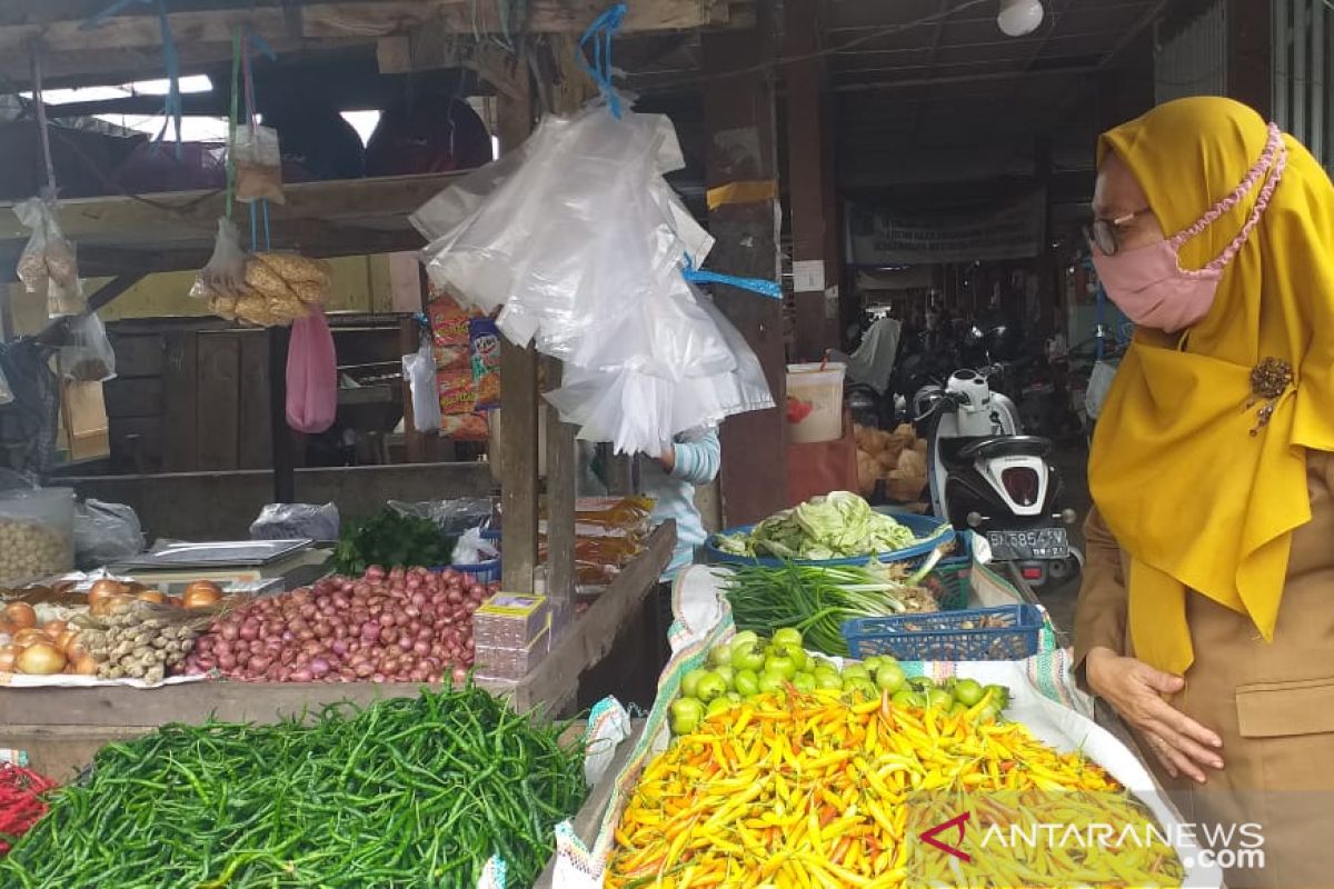 Harga bahan kebutuhan pokok di Tanjung Pandan terpantau stabil