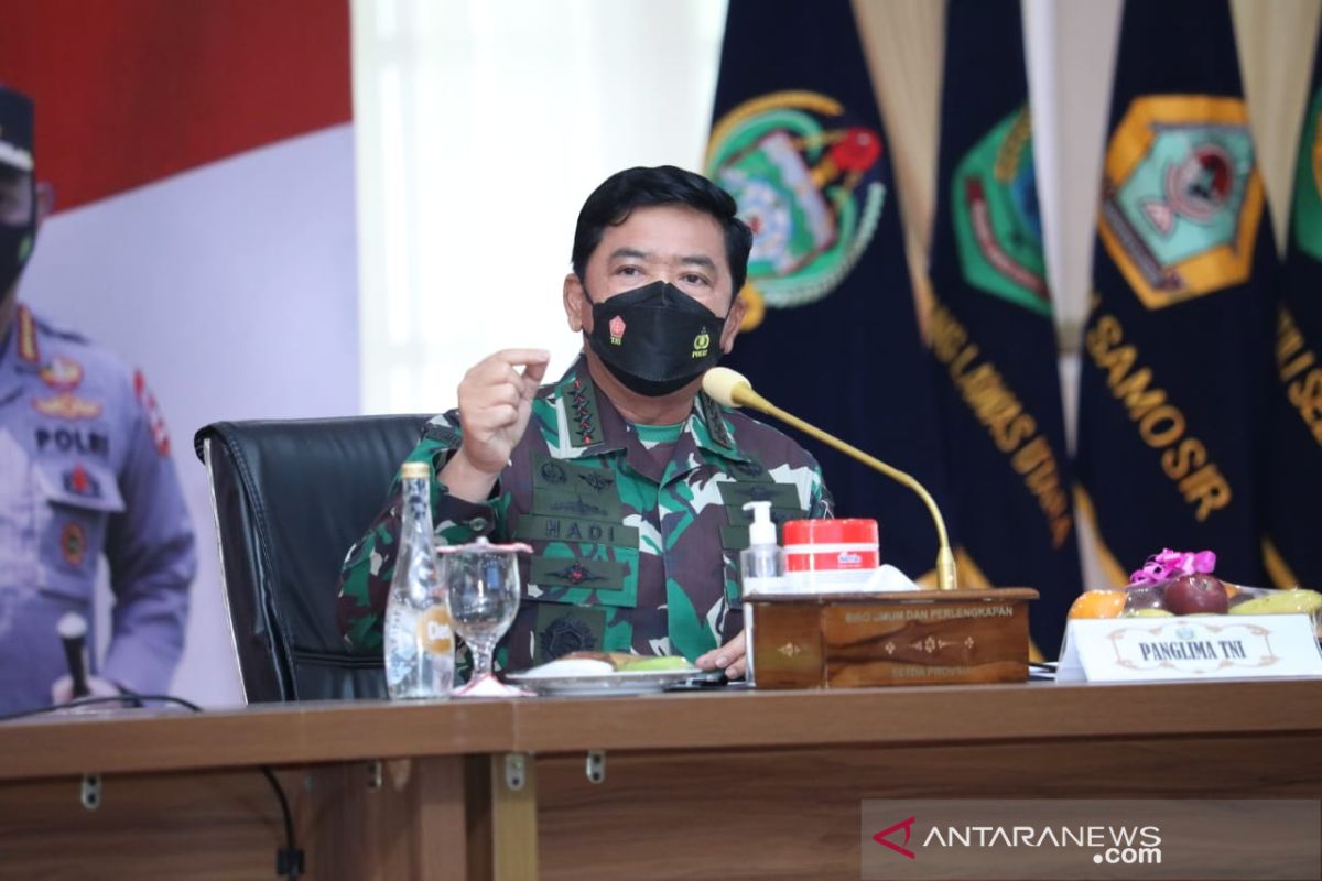 21 provincial capitals reach 70% vaccination: TNI Commander