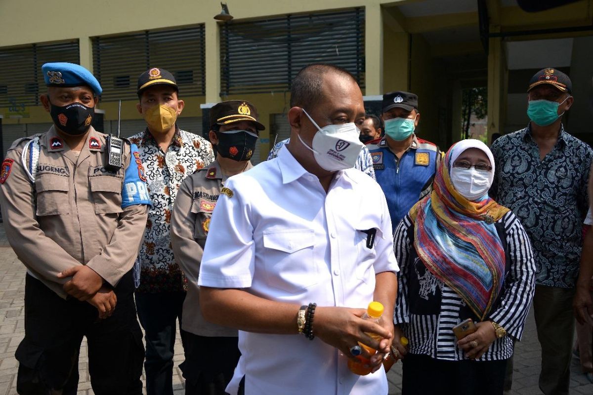 Wawali Surabaya ajak masyarakat gotong royong antisipasi dampak La Nina