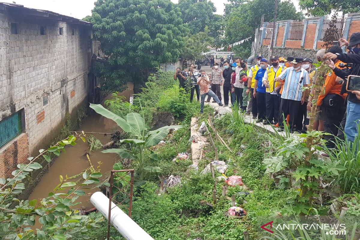 Penataan Kali Cakung di Bekasi terkendala pembebasan lahan