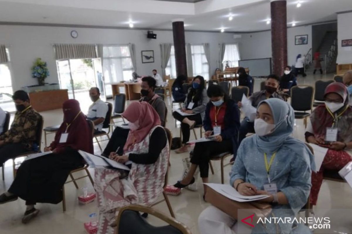 Disperindagkop Kaltim latih pengurus koperasi  soal manajemen usaha