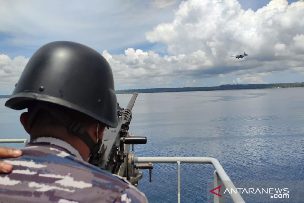 TNI AL latihan kesiapan alustista kapal dan pesawat di Laut Arafuru