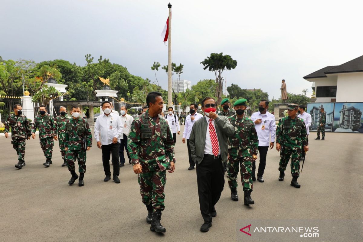 Mahfud MD imbau TNI jaga netralitas jelang Pemilu 2024 dan KTT G20