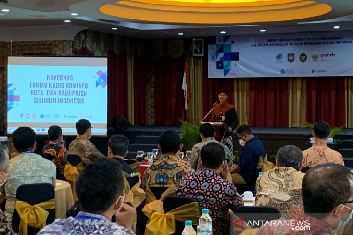 Ganjar Pranowo: Kominfo harus mulai ubah gaya komunikasi sesuai perkembangan TI