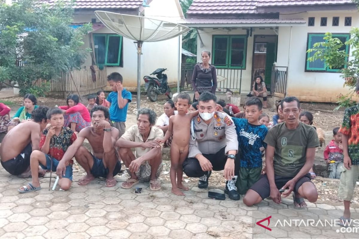 Orang rimba bentrok dengan satpam perusahaan, polisi lakukan pendekatan persuasif