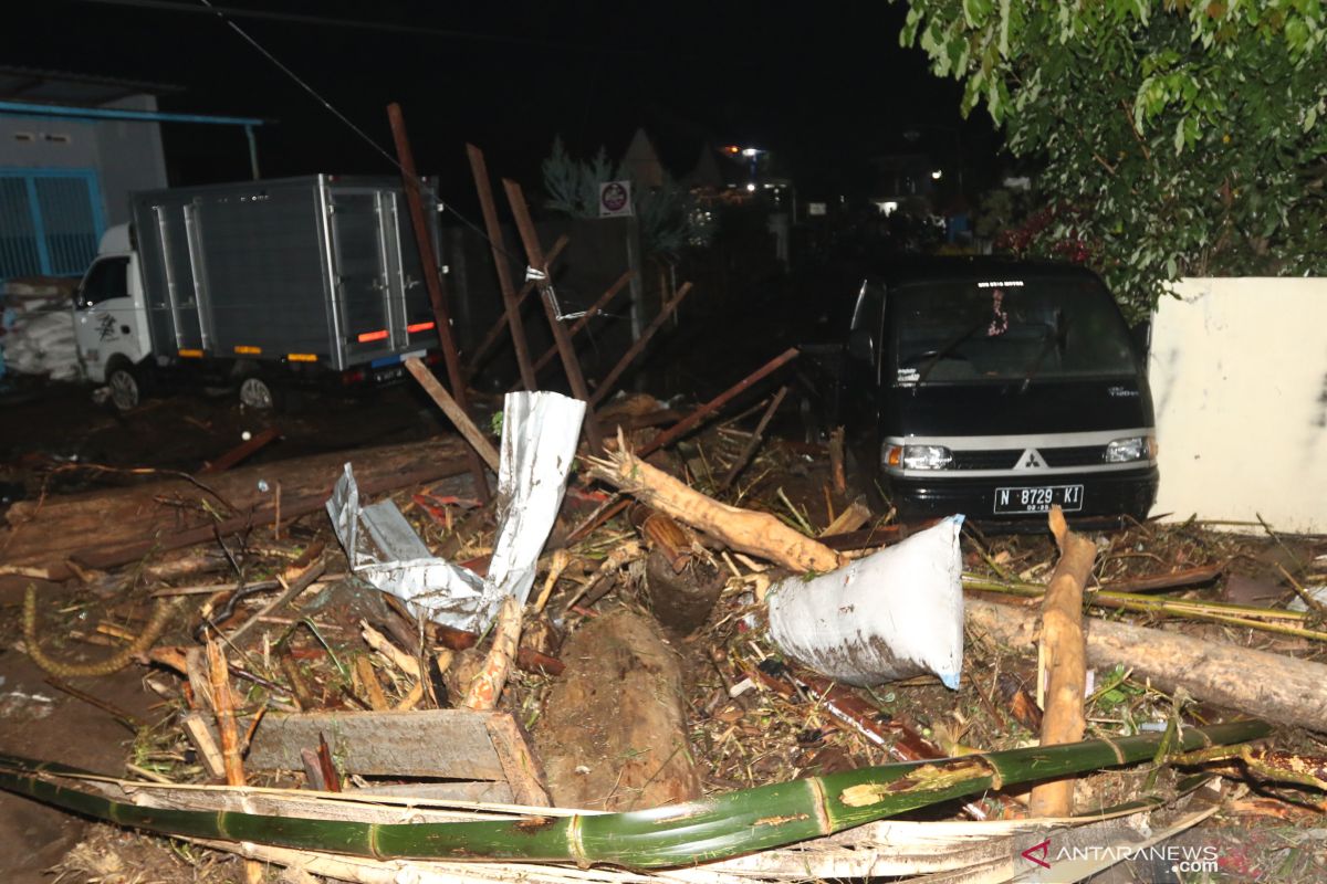 BPBD: 21 rumah rusak diterjang banjir bandang di Kota Batu