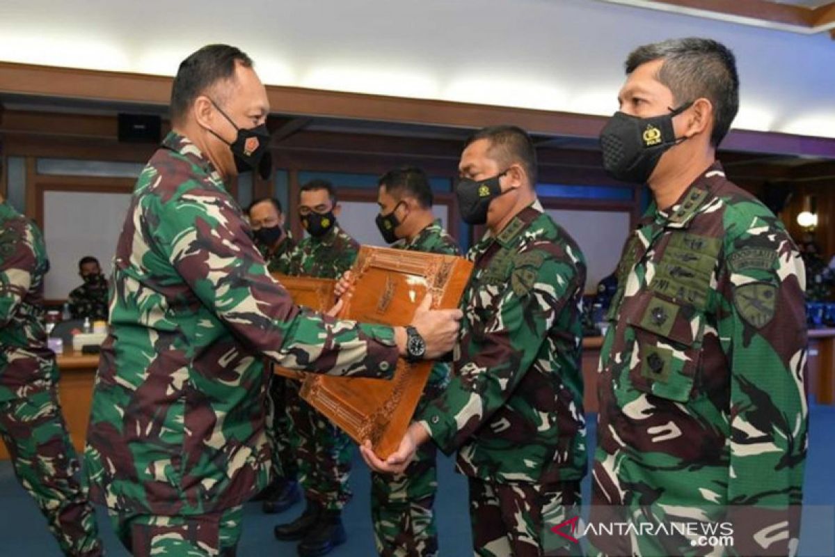 Lanud Sjamsudin Noor terima penghargaan Kasau berkat sertifikatkan aset di Tanah Laut