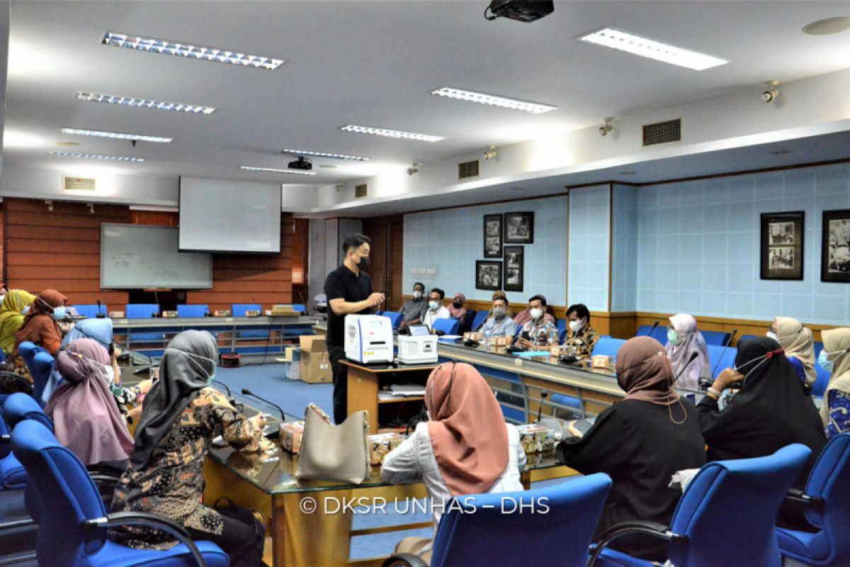 Unhas gelar pelatihan teknisi dan tenaga operator alat PCR bagi nakes