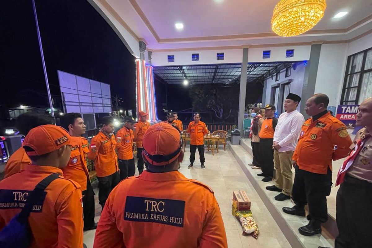 Pramuka Kapuas Hulu turunkan TRC bantu penanganan banjir Sintang