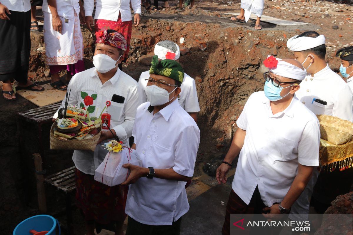 Gubernur  Koster letakkan batu pertama pembangunan RSU Bangli