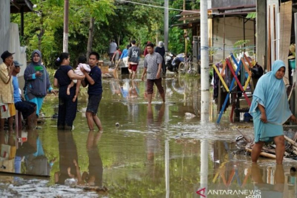 BMKG prediksi 12 daerah di Indonesia berpotensi alami banjir bandang kategori siaga