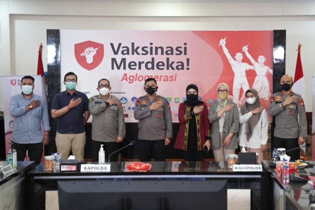 Vaksinasi Merdeka mencapai 70 persen warga penyangga Jakarta