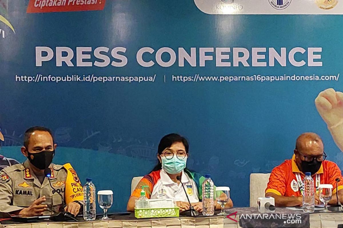 Belasan nakes dan tiga ambulans siaga saat pembukaan Peparnas Papua