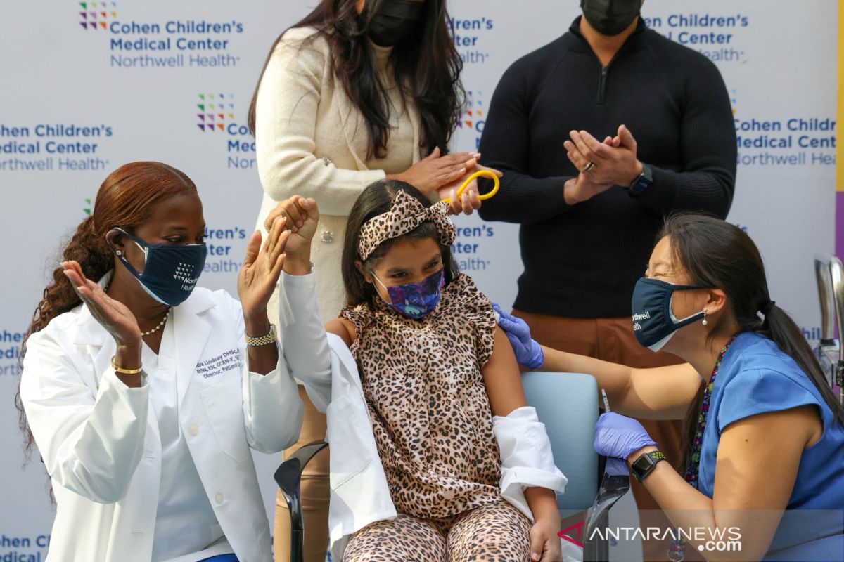 Atasi pandemi COVID, Kemendikbudristek dukung vaksinasi anak 6-11 tahun di sekolah