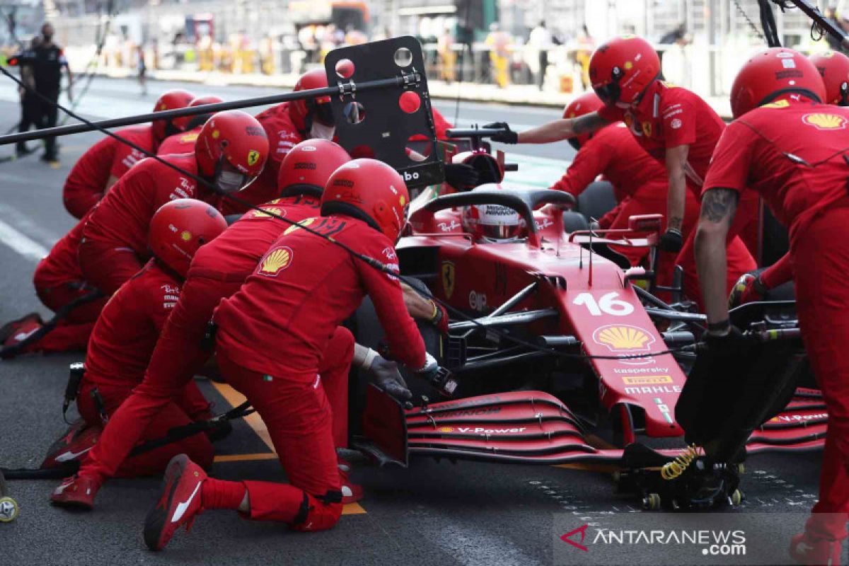 Formula 1 - Kru tim F1 kerja lembur setelah kargo telat tiba di Brazil