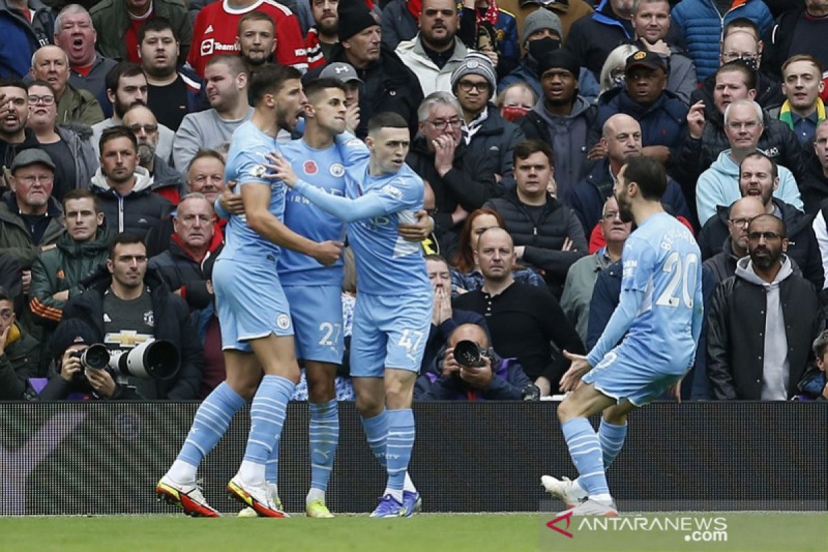 Liga Inggris - City kantungi tiga poin dari Old Trafford berkat dua blunder MU