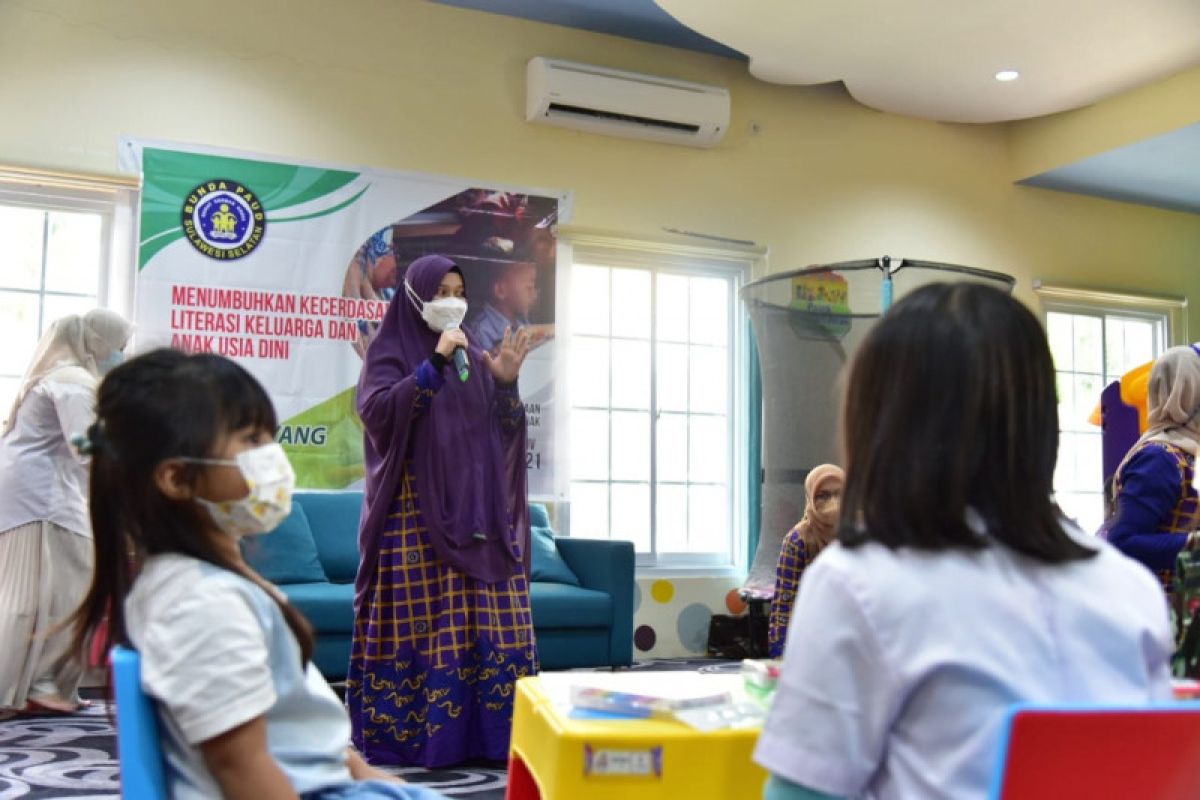 Bunda PAUD Sulsel giring anak serta ibu cintai perpustakaan