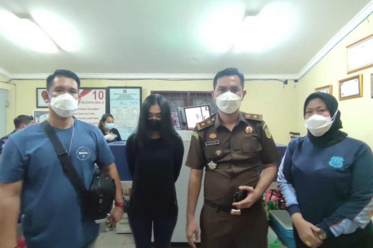 Kejari Denpasar-Bali tangkap buron kasus narkotika