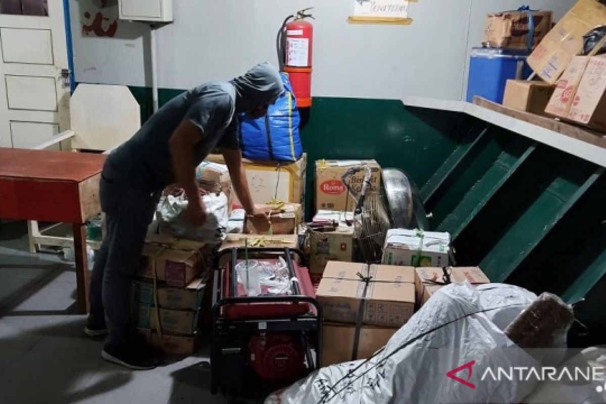 Polisi sita ratusan liter miras ilegal jenis sopi di pelabuhan Ambon