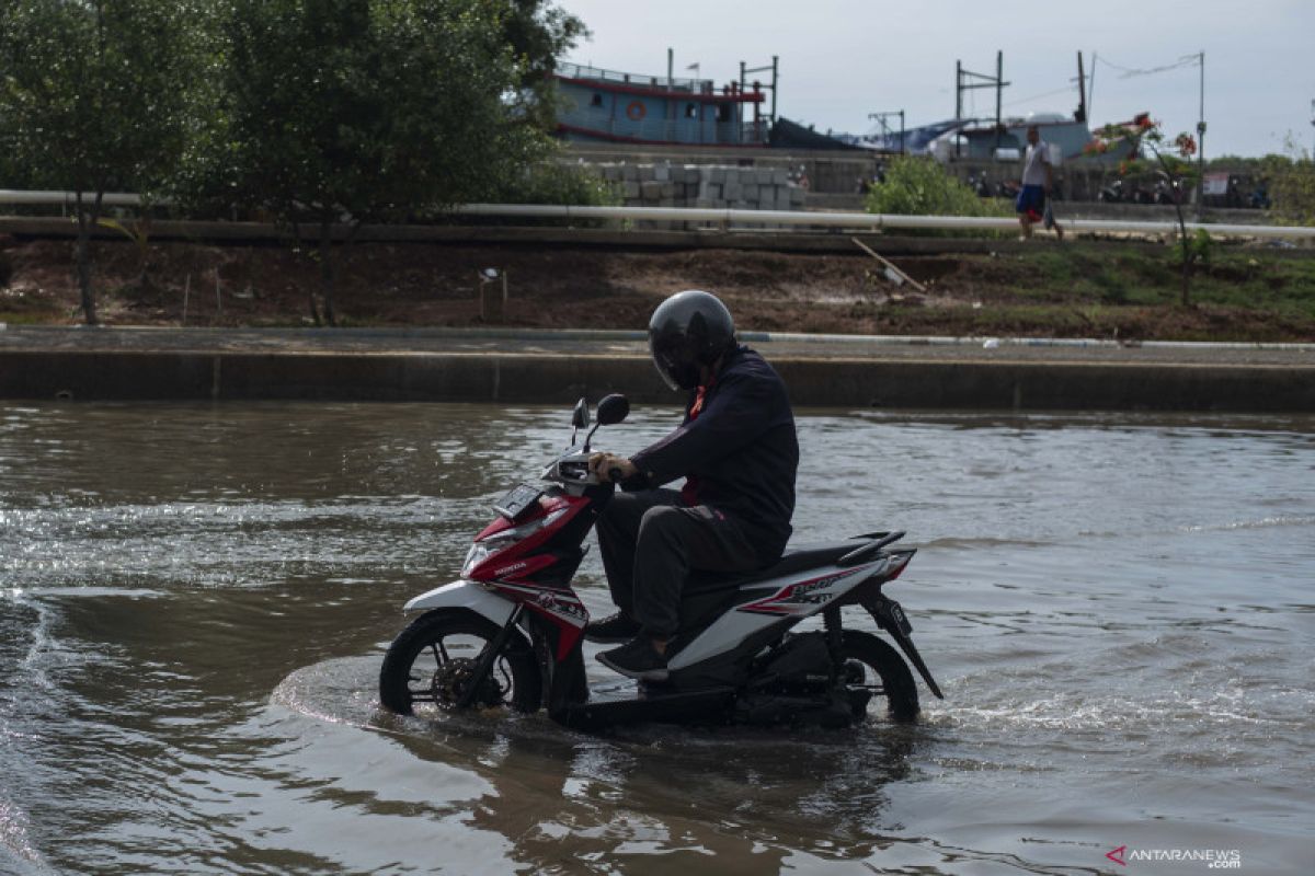 BPBD: ada 13 RT di Kecamatan Penjaringan Jakut terkena dampak rob