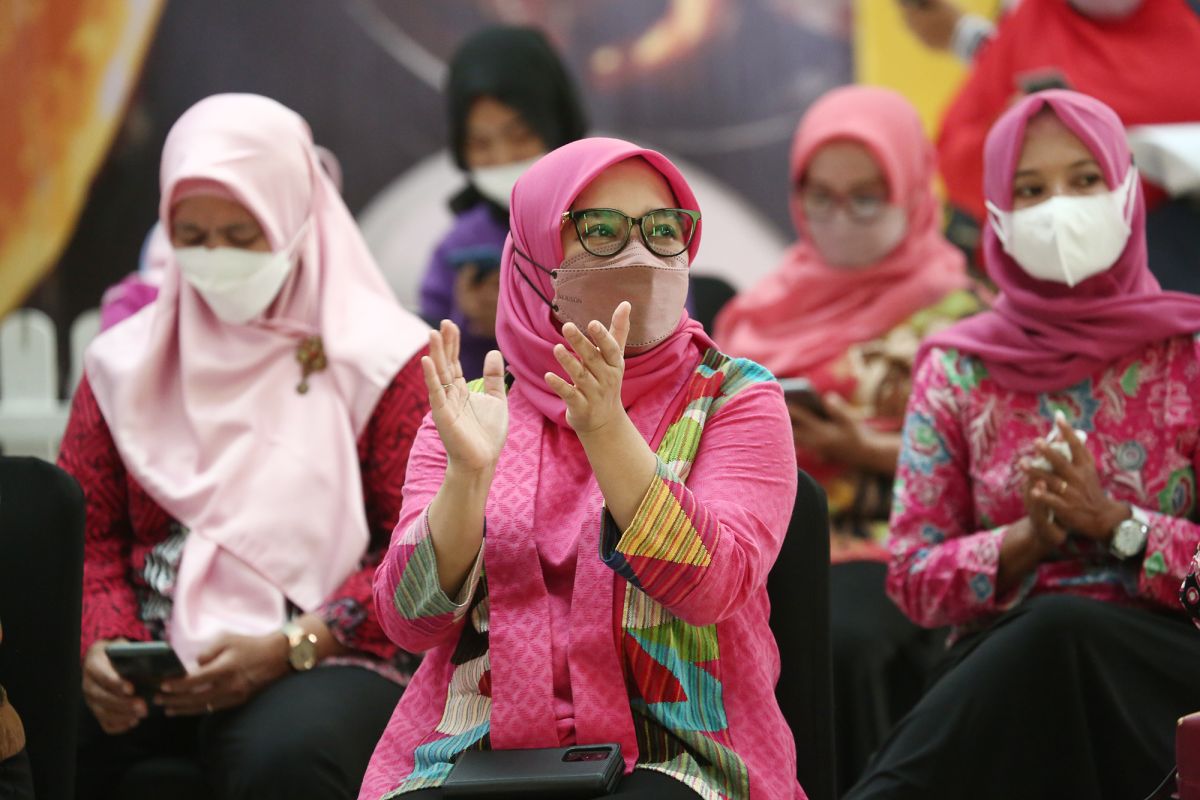 Deskranasda minta ibu rumah tangga di Kota Surabaya manfaatkan SFW 2021