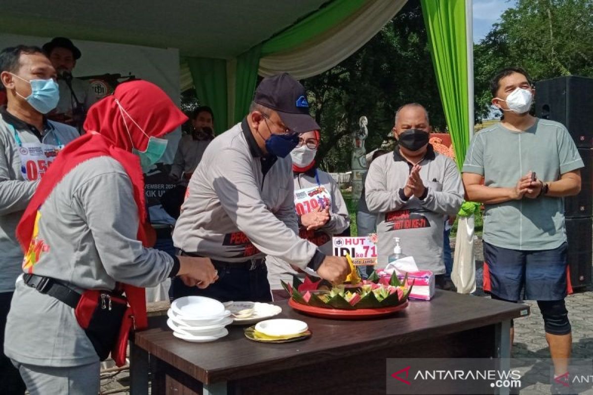 IDI dampingi dokter tingkatkan semangat dan profesionalitas melayani masyarakat