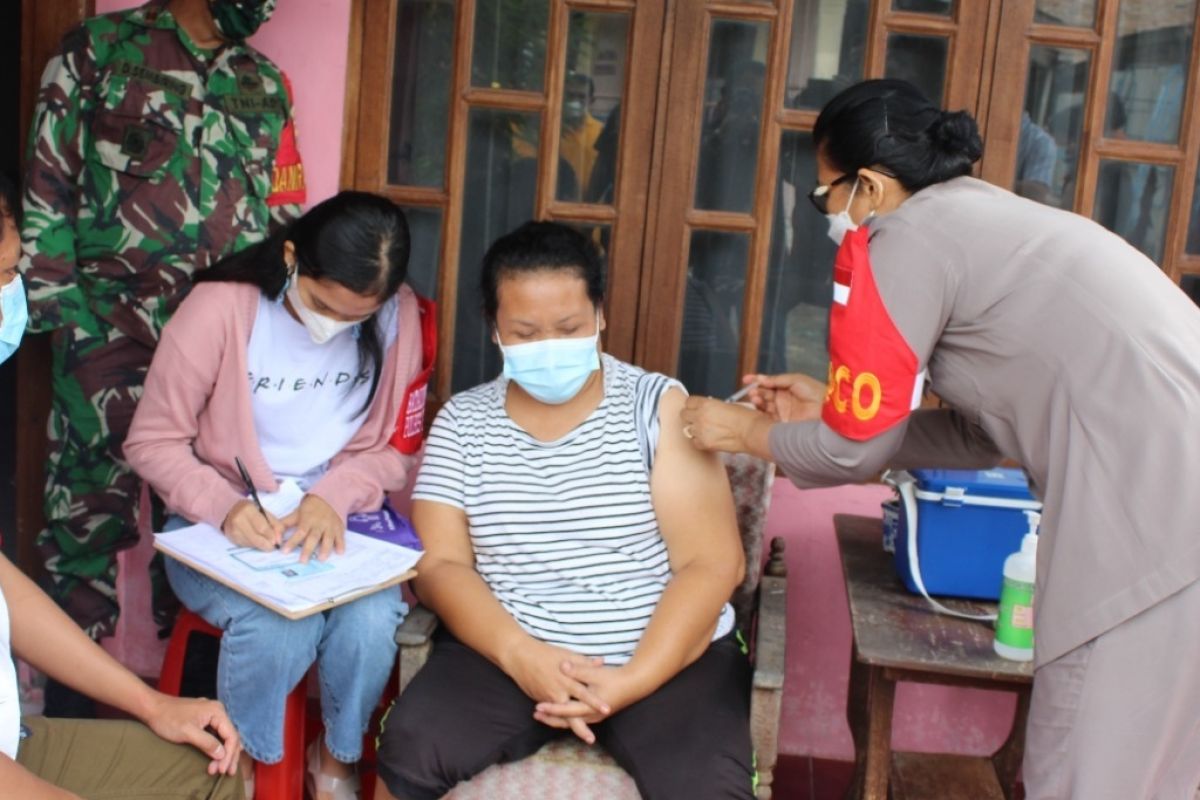 Polres Pematang Siantar vaksinasi 1.150 orang warga