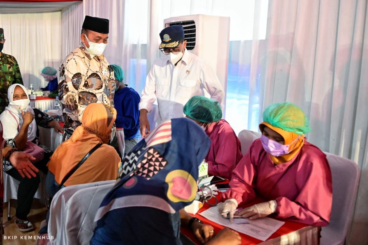 Antisipasi Nataru, Kemenhub gelar vaksinasi massal di Yogyakarta