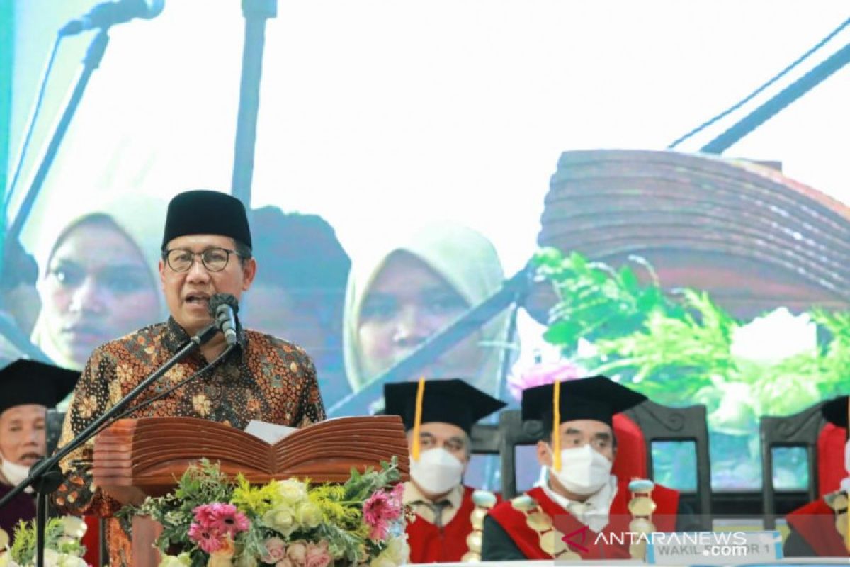 Minister urges Indonesian university students to serve in villages