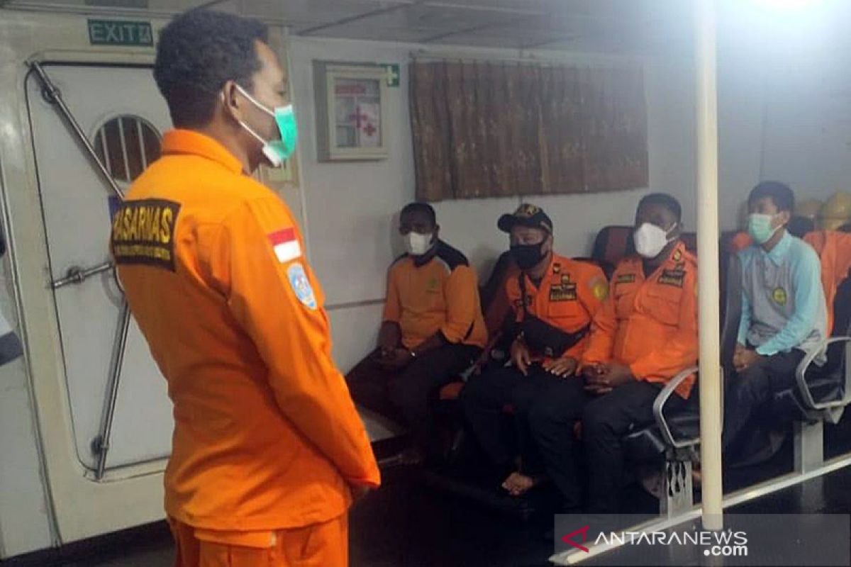 Perahu mesin angkut 10 orang dilaporkan hilang di perairan Raja Ampat