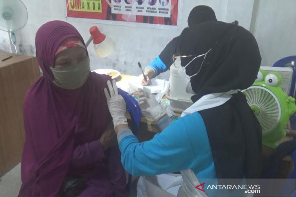 Vaksinasi COVID-19 di Kapuas belum mencapai target 40 persen
