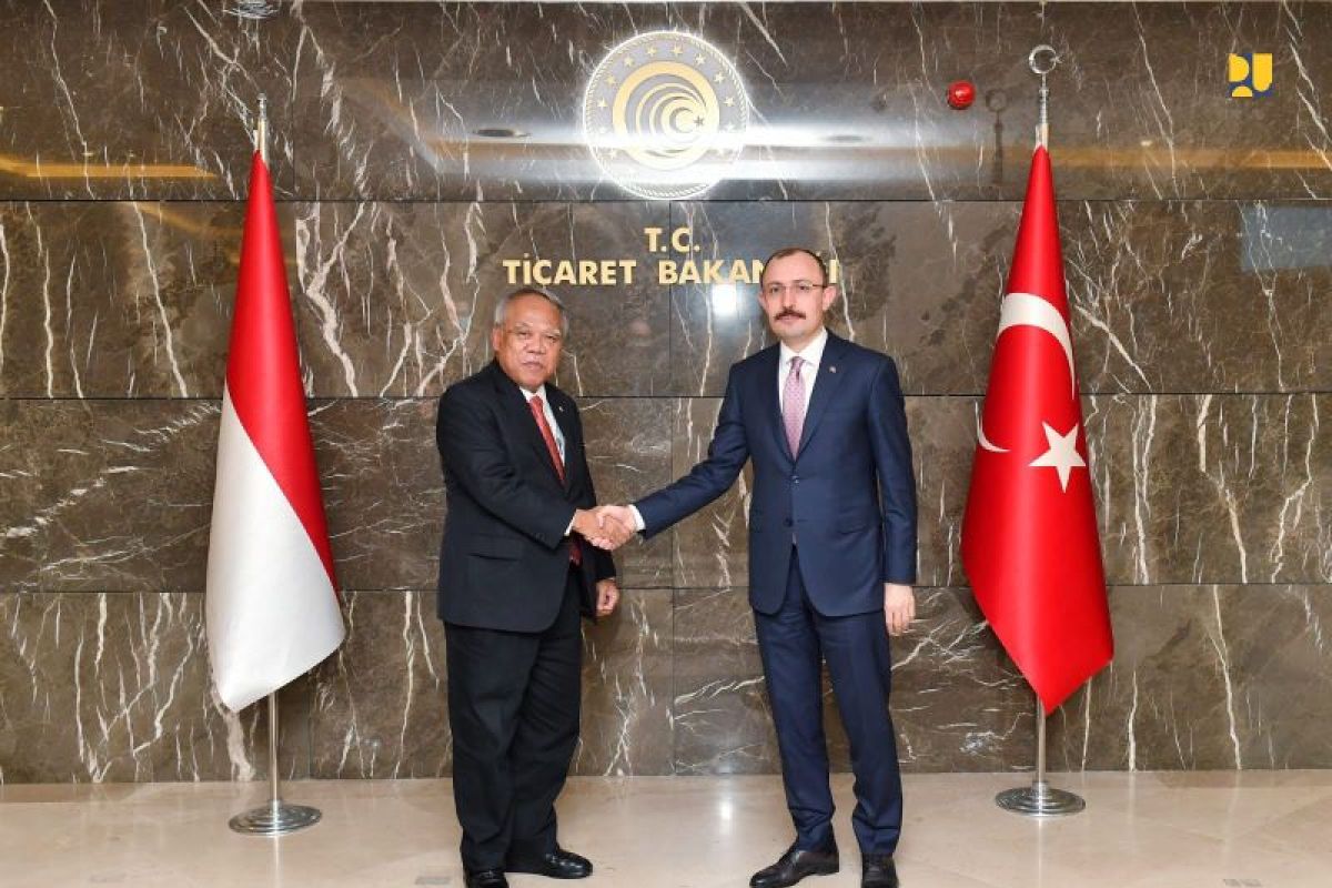 Indonesia invites Turkish businessmen to invest in infrastructure