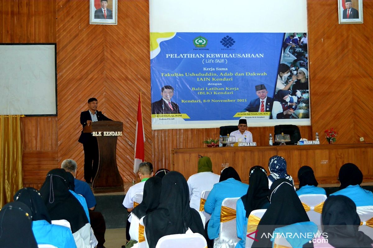 30 mahasiswa IAIN Kendari ikuti pelatihan kewirausahaan di BLK Kendari