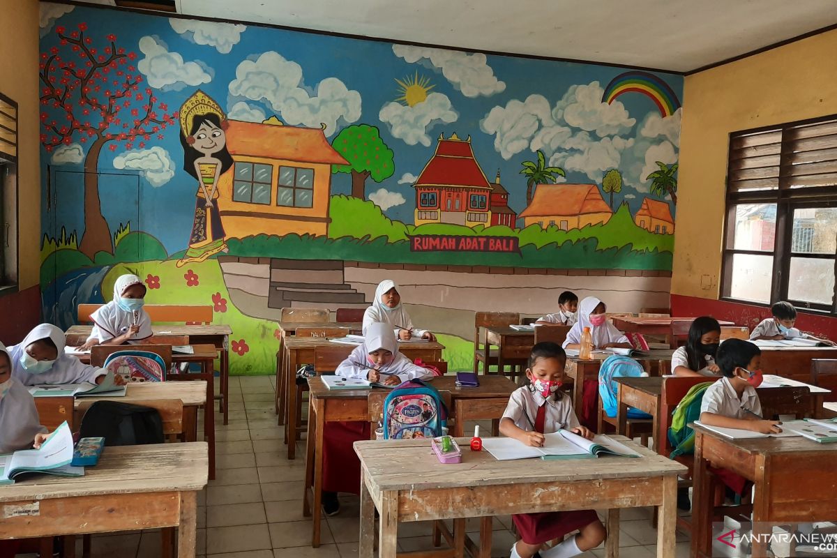 Mayoritas sekolah negeri di Kabupaten Tangerang telah  jalani PTM terbatas