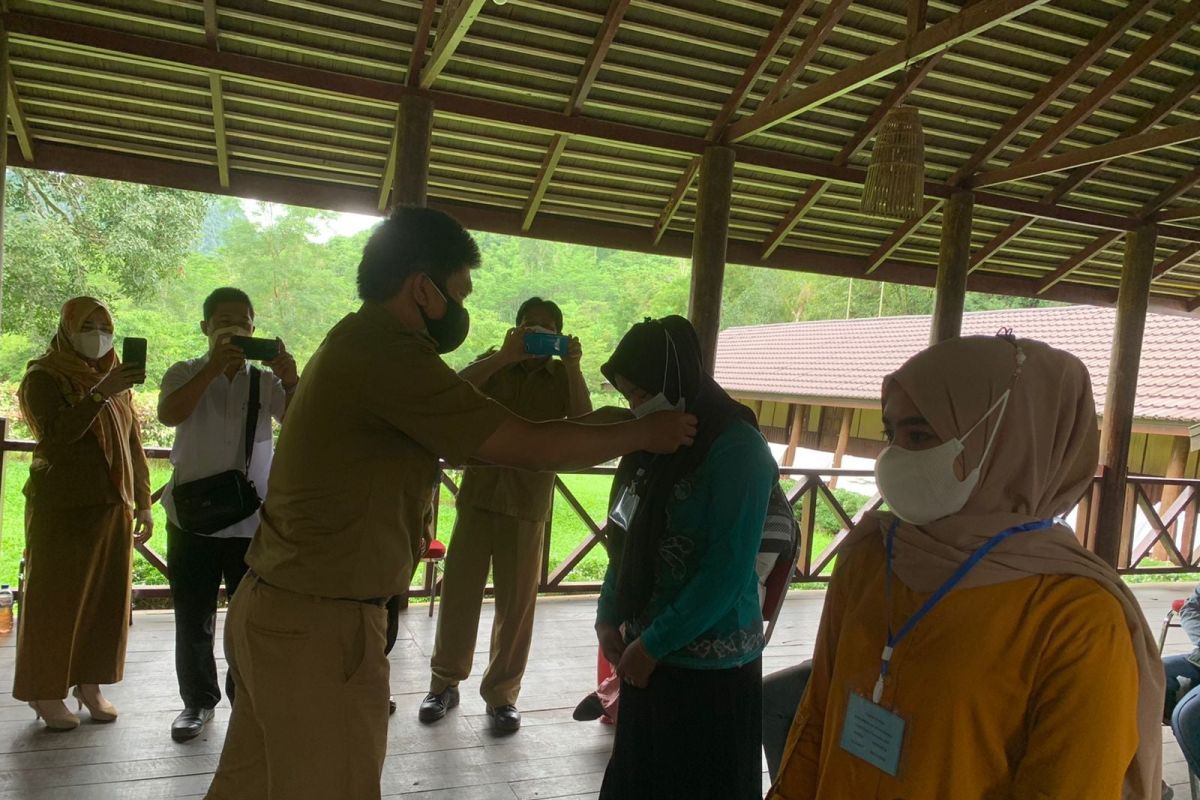 Disnakerkop UKMP hadirkan pengrajin Yogyakarta latih UKM HSS
