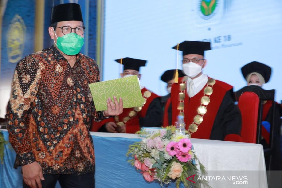 Minister urges Indonesian university students to serve in villages