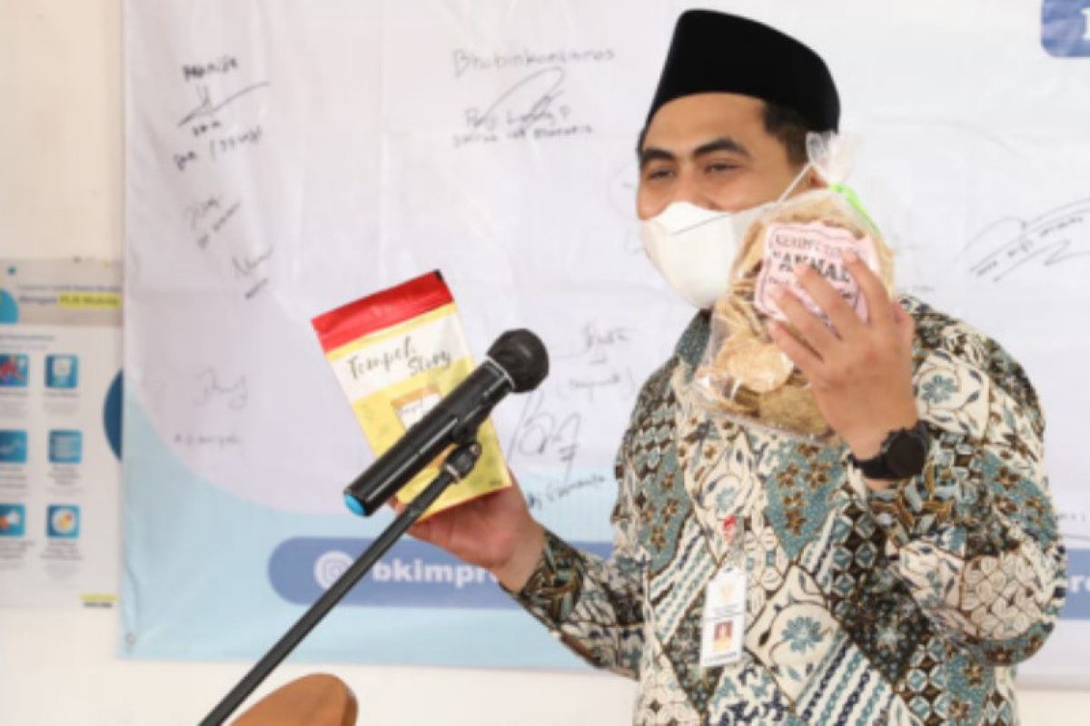 Gus Yasin ajak milenial pasarkan produk UMKM secara daring