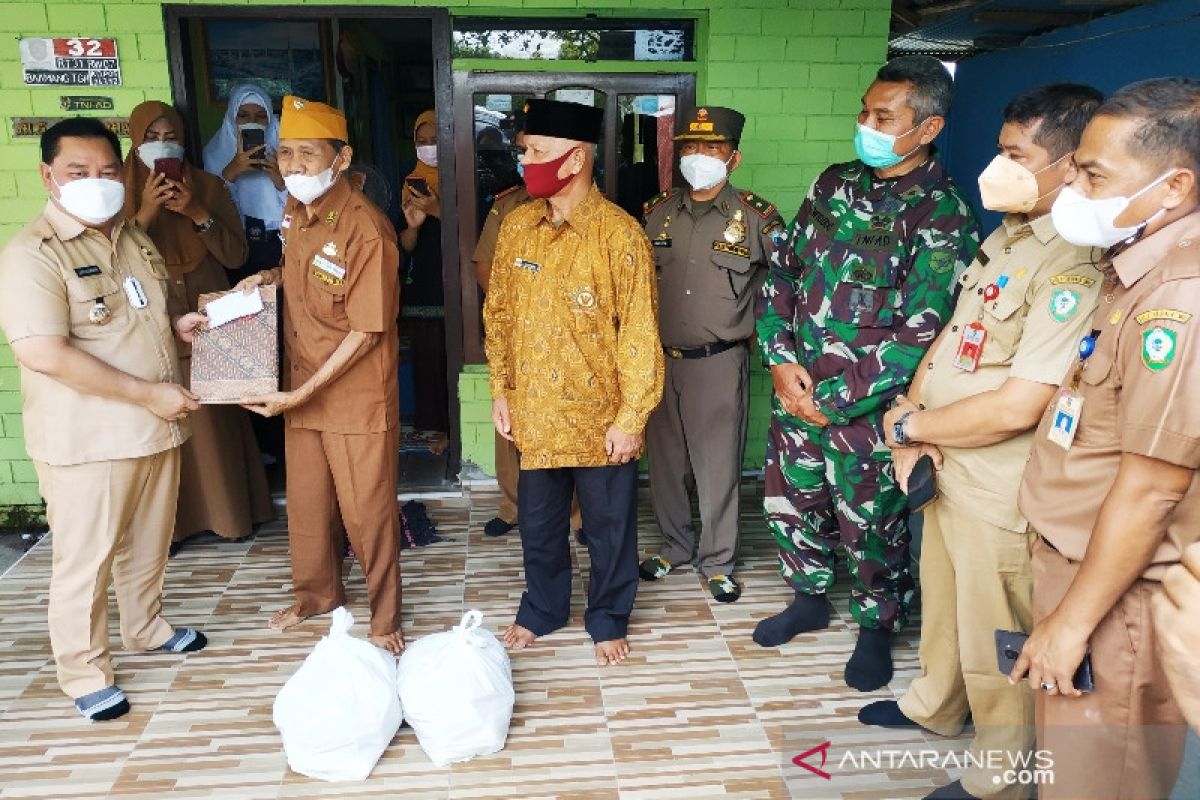 Bupati Kotim kunjungi veteran ucapkan terima kasih