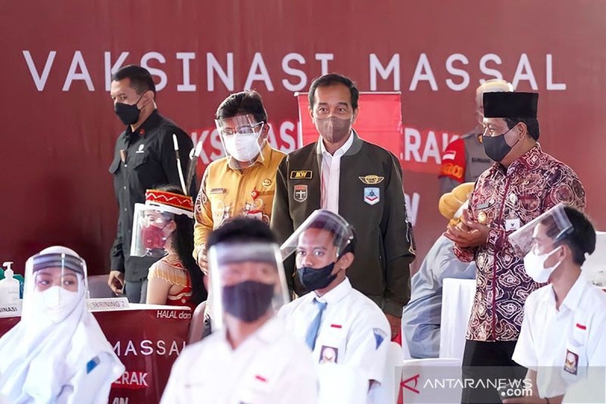 Presiden Jokowi sebut Indonesia telah capai babak baru dalam vaksinasi COVID-19