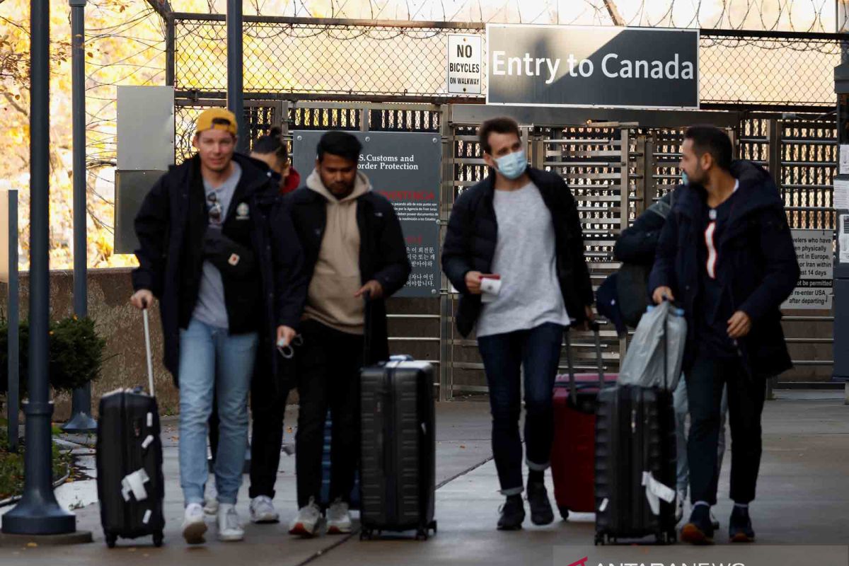 Kanada perketat pembatasan perjalanan