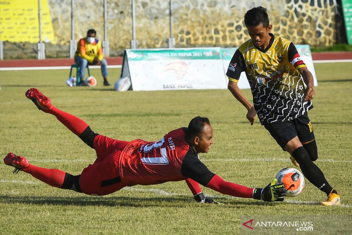 Jadwal sepak bola CP Peparnas - pertarungan papan atas dan bawah