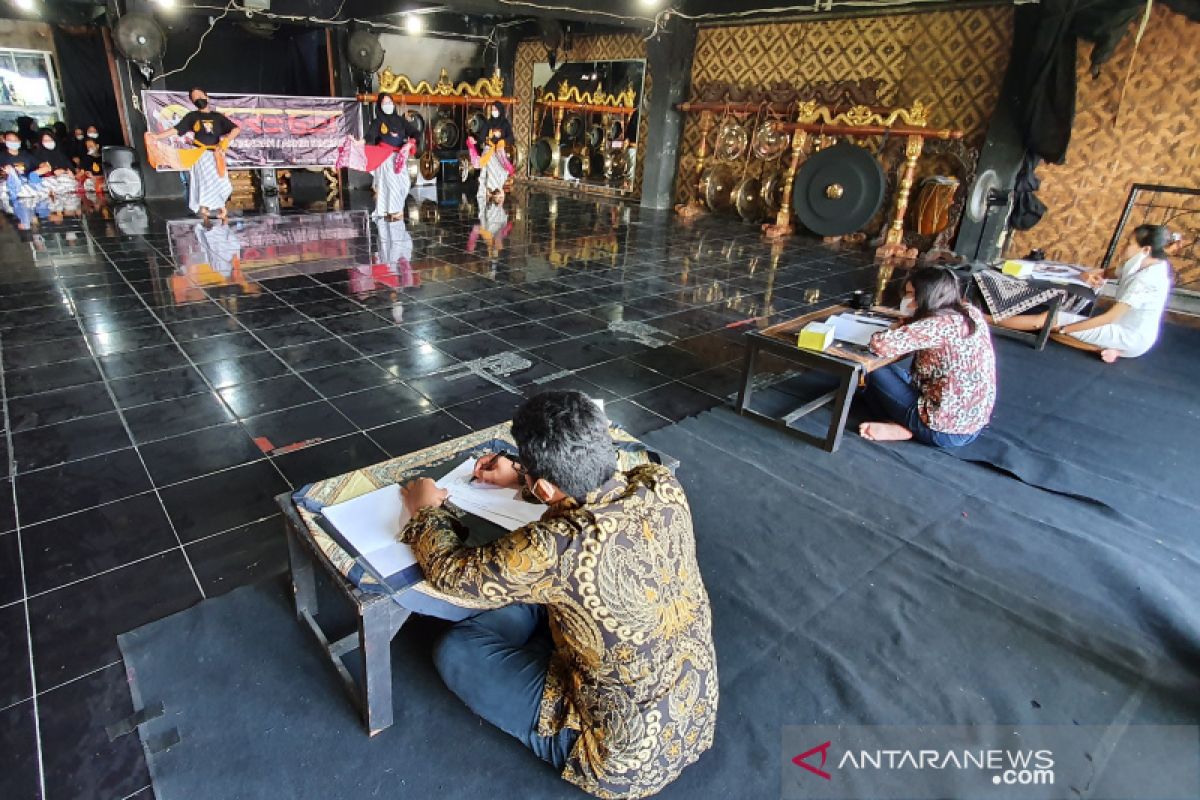 Ukur kemampuan anak didik, Sanggar Greget gelar ujian akhir semester